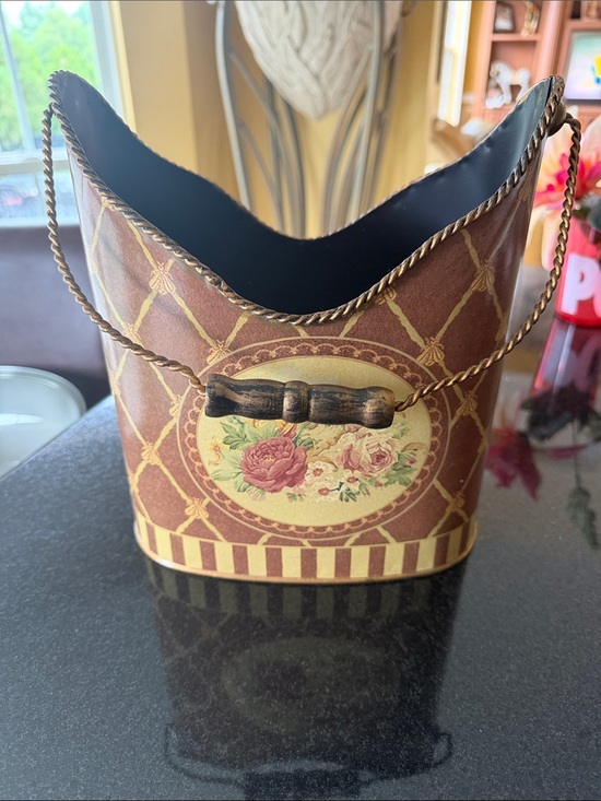 Other - Vintage-Inspired Brown Floral Haind Painted Tin Basket